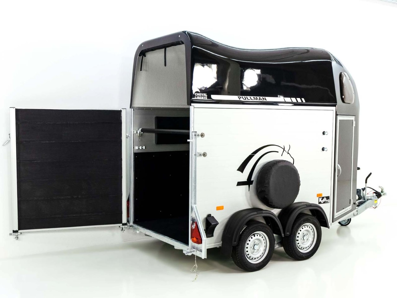 Cheval Liberte Remolque para caballos GOLD One 1,5er, Pullmann-Tren de rodaje, Guadarnés, negro-Nuevo - Imagen 2