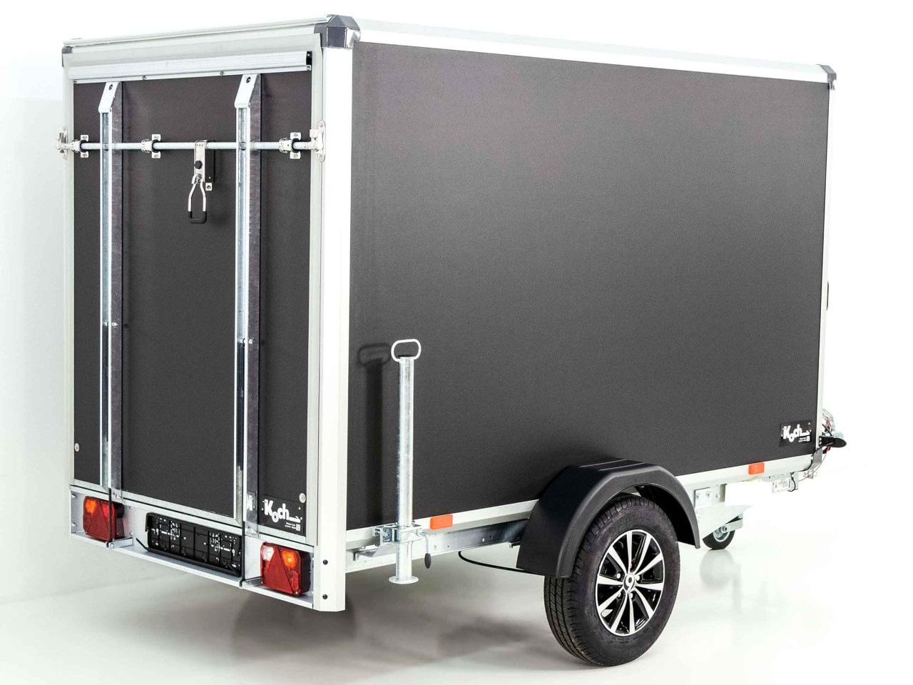 Variant Remolque cerrado Black Edition 148x258cm H:157 1,35t-Rampa-Nuevo - Imagen 3