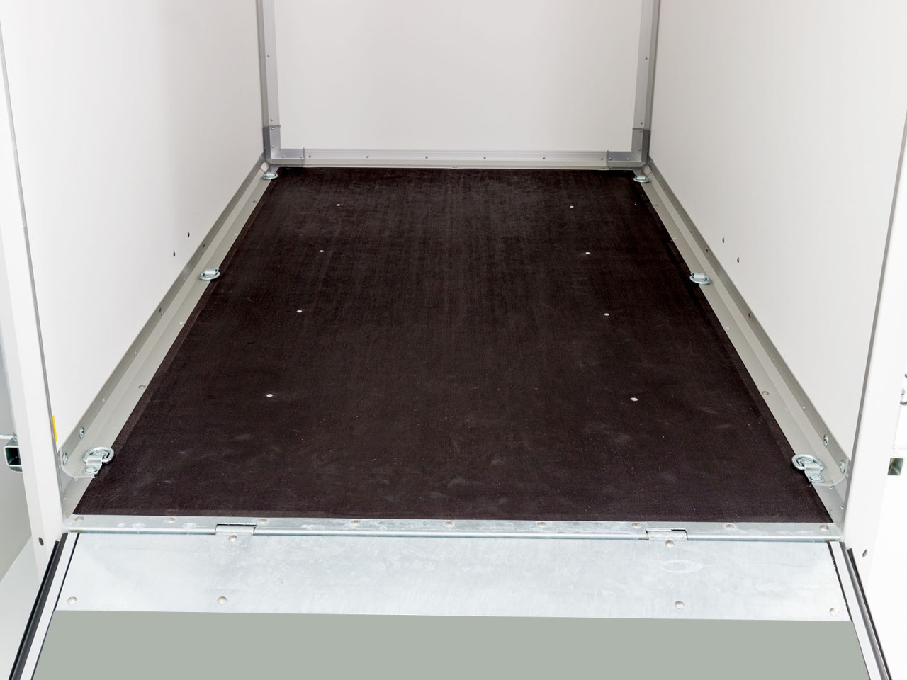 Variant Remolque cerrado Black Edition 148x258cm H:157 1,35t-Rampa-Nuevo - Imagen 6