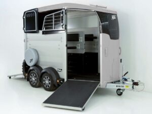 Ifor Williams Remolque para caballos HBX 506-Salida frontal-nuevo modelo-Nuevo