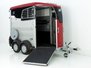 Ifor Williams Remolque para caballos HBX 403-Salida frontal-nuevo modelo-rojo-Nuevo
