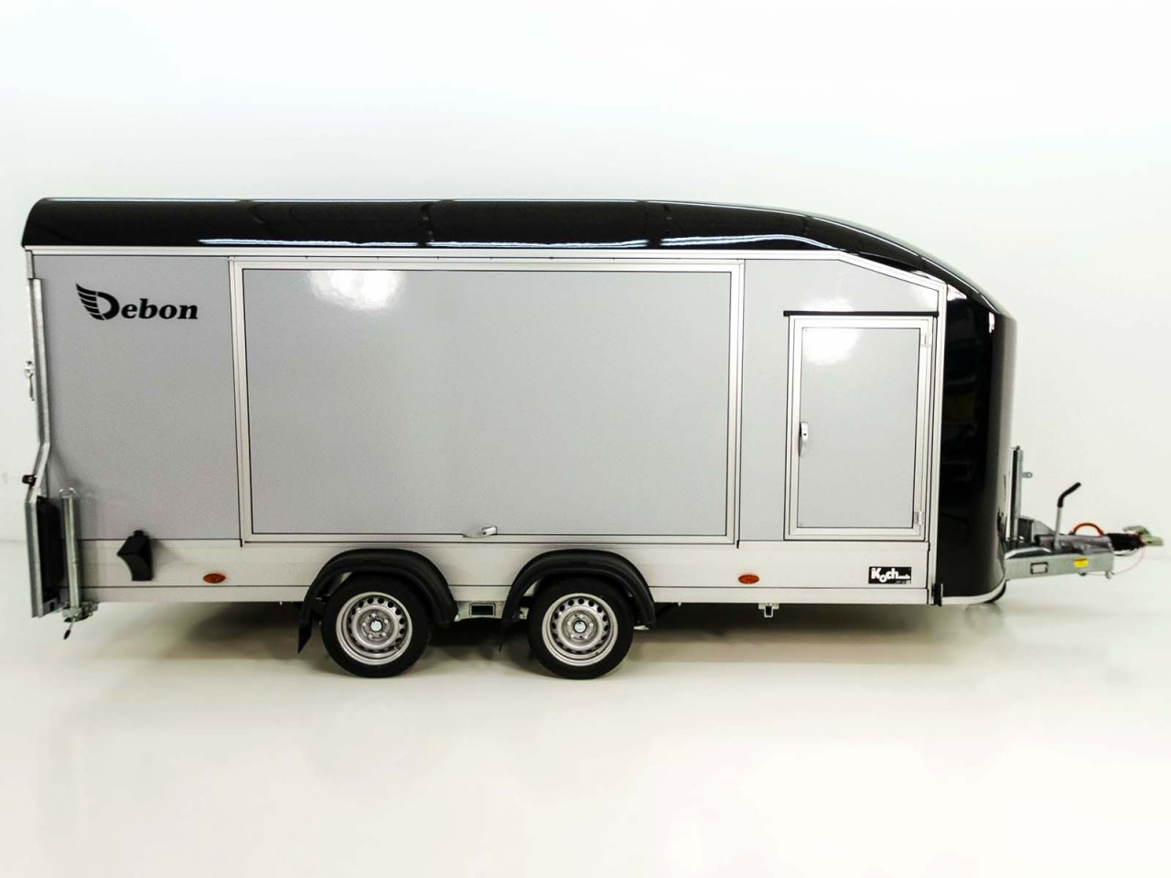 Debon Remolque cerrado Roadster C1000 200x500x200cm 3,5t negro - E-vientoe -Rampas elevadas-Nuevo - Imagen 6