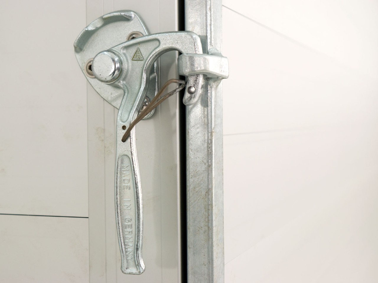 Debon Remolque cerrado C500 164x300cm H:200cm 2,0t, Alu, Polybug, Puerta, gris-Nuevo - Imagen 10