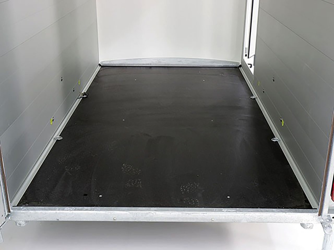 Debon Remolque cerrado C300 148x295cm H:190cm 1,3t, Alu, Polybug, Puerta-Nuevo - Imagen 10