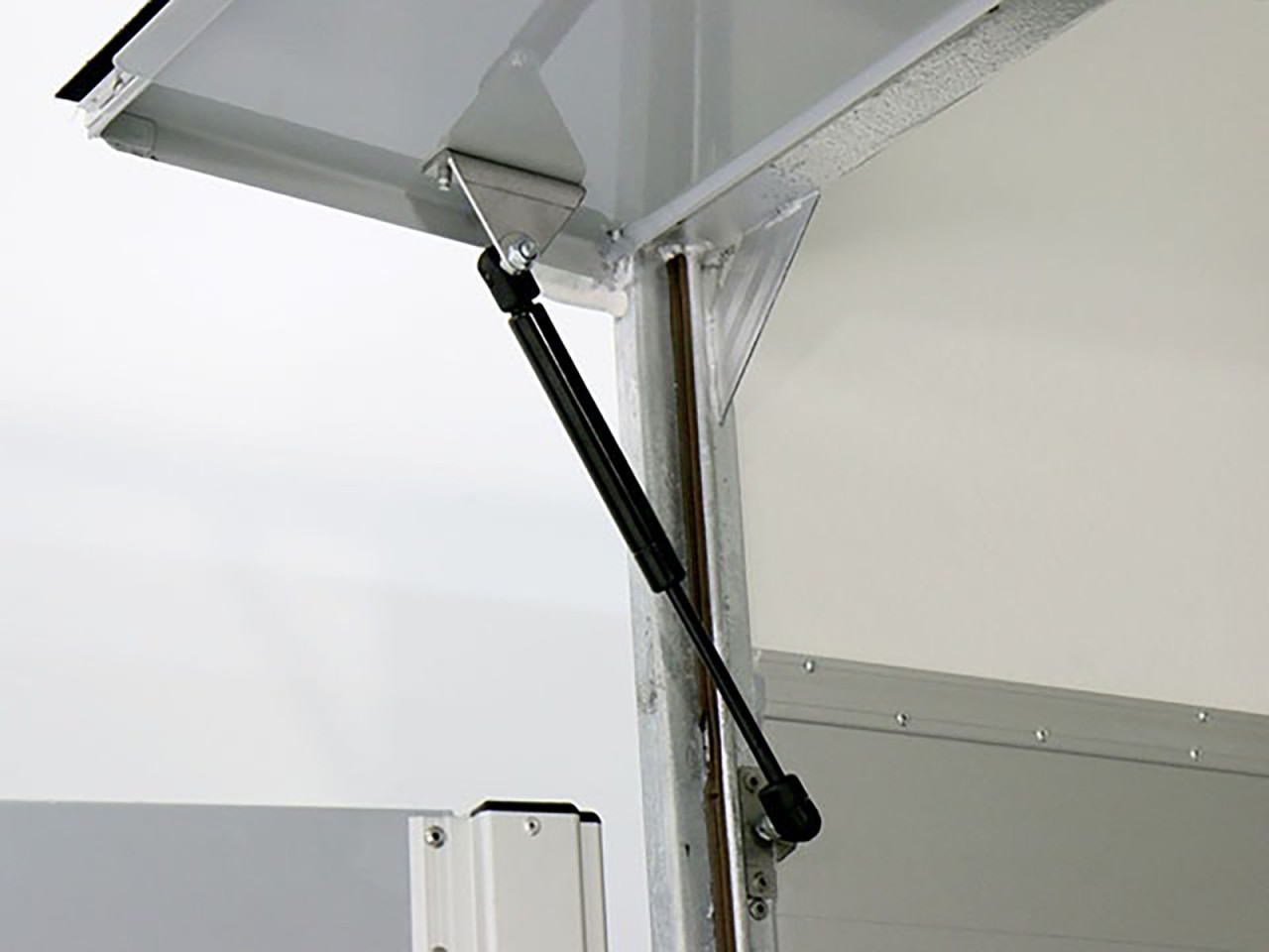 Debon Remolque cerrado C300 148x295cm H:190cm 1,3t, Alu, Polybug, Puerta-Nuevo - Imagen 12