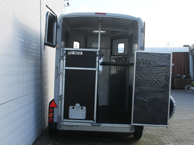 Ifor Williams Remolque para caballos HB506-Salida frontal-Combinación de portones-Nuevo - Imagen 9