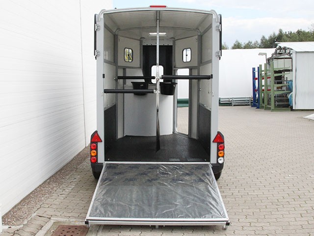 Ifor Williams Remolque para caballos HB506-Guadarnés-negro-Nuevo - Imagen 5